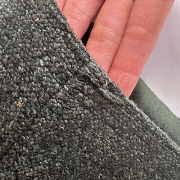 Vintage 1990s Chanel Forest Green Boucle Tweed Mini Skirt 97a 40 FR 8 US - Picture 16 of 16